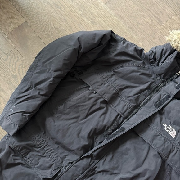 north face winter jacket - SEE DESCRIPTION - Picture 2 of 8